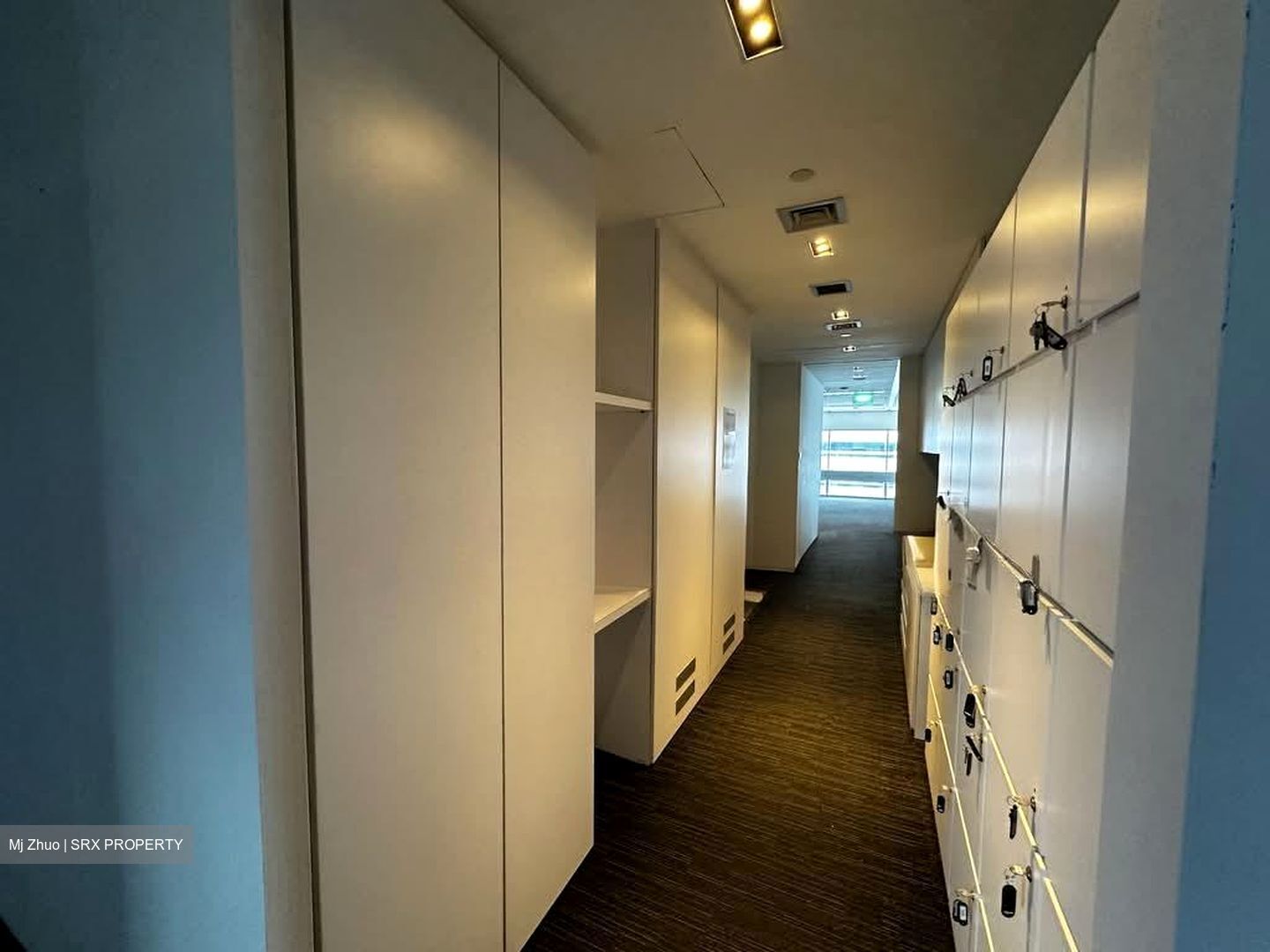 Gateway West (D7), Office #544180531